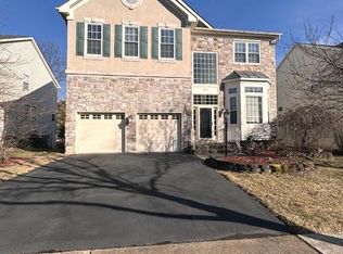 25424 Chicama Dr, Chantilly, VA 20152