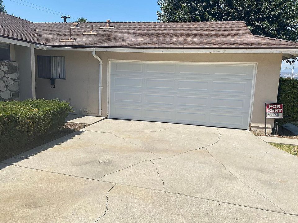 1st image of 1141 Clorinda Dr