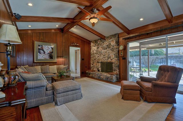 1st image of 2275 Gundersen Dr