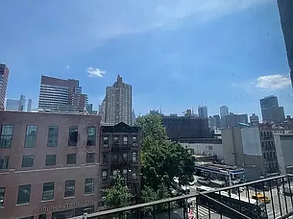 725 11th Avenue image 12 of 13