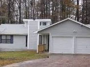 9579 Briar Creek Ln, Jonesboro, GA 30238