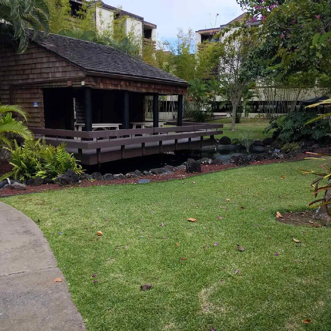 Kailua Town / Poinciana Manor 2br / 2ba / 2prk - Remodeled / Upgraded — Photo 2