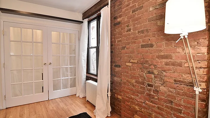 Rented by Park Property Advisors | media 27