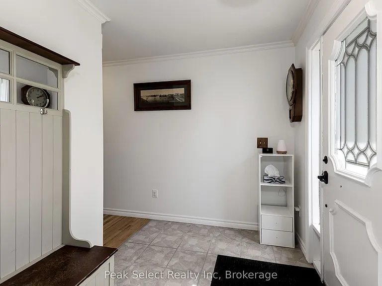 7 Hillside Ct — Photo 11