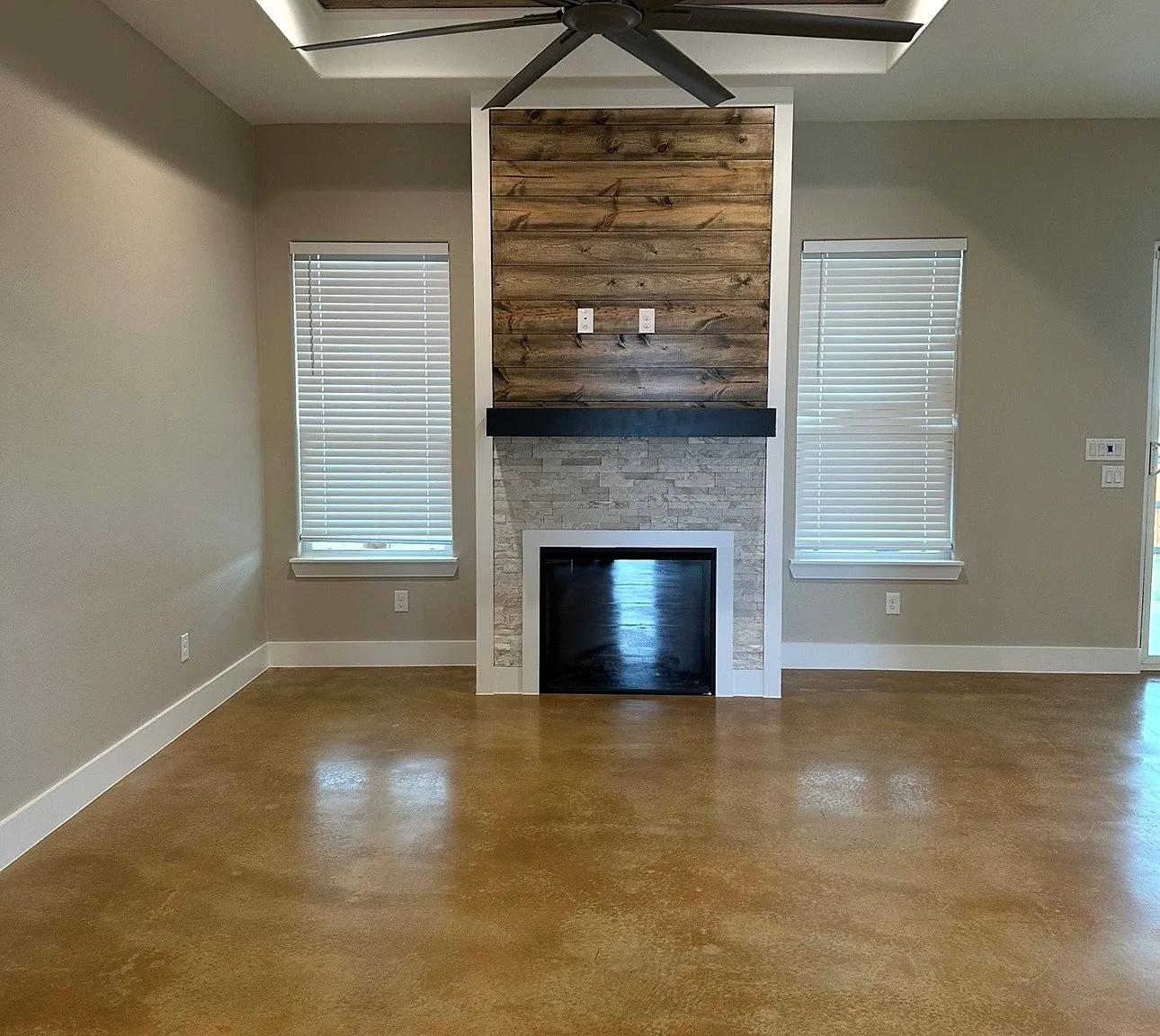3 bed, 1600 sqft, $1,850 — Photo 3