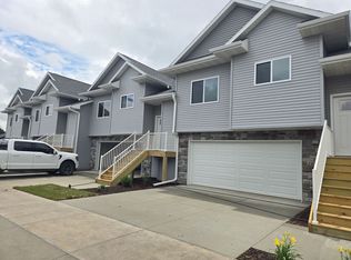 1609-1615 Aspen Ct NE, North Liberty, IA 52317