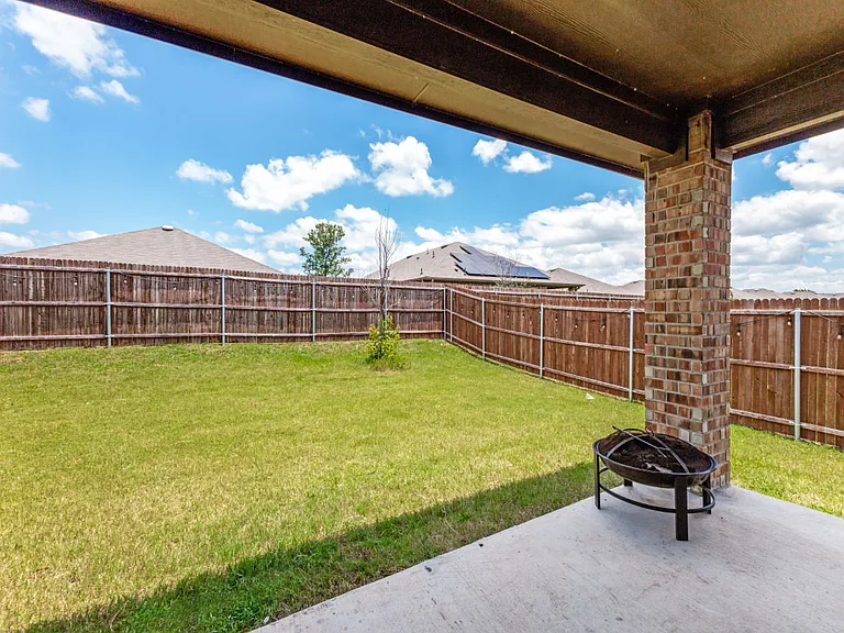 15127 Athena Dr — Photo 16