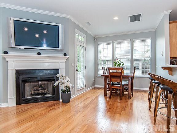 4th image of 5443 Crescentview Pkwy