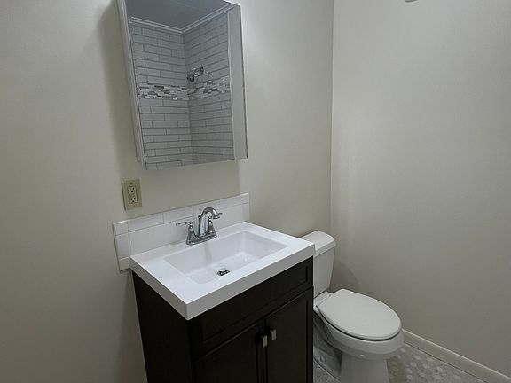 3rd image of 74 Beattie Ave