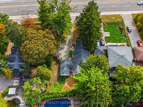 4th image of 1141 Lakeshore Rd W
