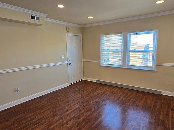 4th image of 1255 Meigs Pl NE APT 3