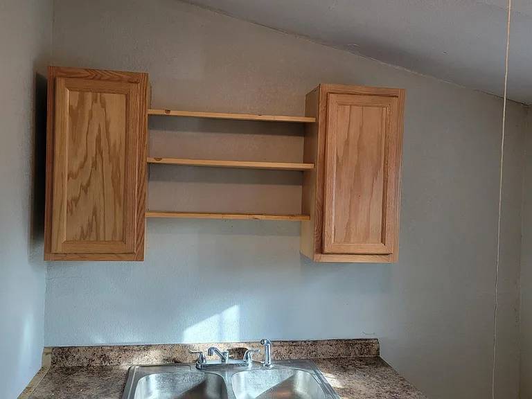 1788 W Gaulbert Ave — Photo 5