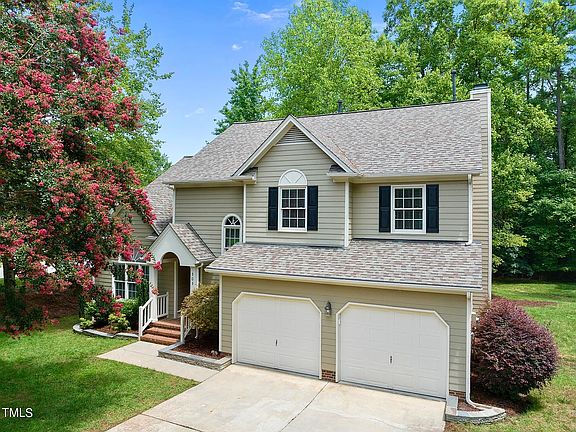 3rd image of 101 Cambay Ct
