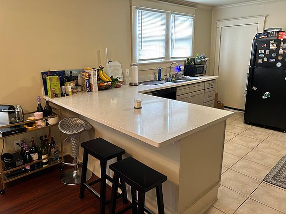 5th image of 2629 Joseph St