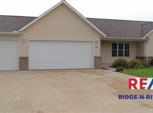 206 Broadview Ave, Luana, IA 52156