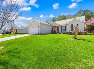 7324 Oxford Bluff Dr, Stanley, NC 28164