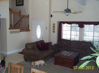 2259 Stuart Ave, Clovis, CA 93611