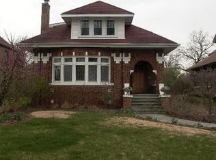 447 Longcommon Rd #1, Riverside, IL 60546