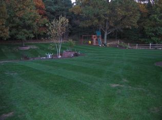 3566 Valley View Dr, Muskegon, MI 49444