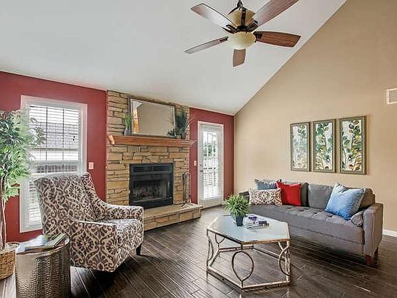 3rd image of 3952 N Bayberry Cir