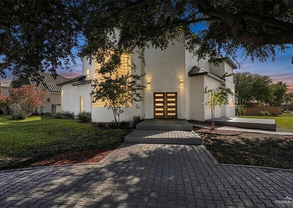 1st image of 3207 E San Luis Cir