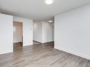 200 Lotherton Ptwy #1208, Toronto, ON M6B2G9