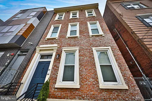 1437 N Franklin St #1 Photo 1