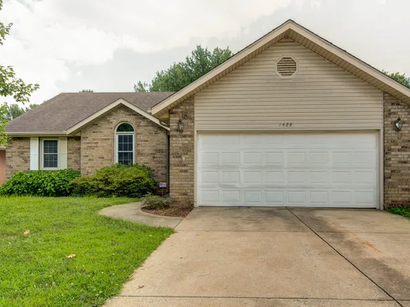 1428 W Whiteside Street, Springfield, MO 65807