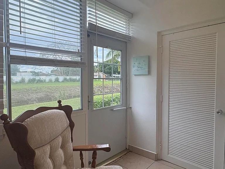 2522 Emory Dr E #A — Photo 10