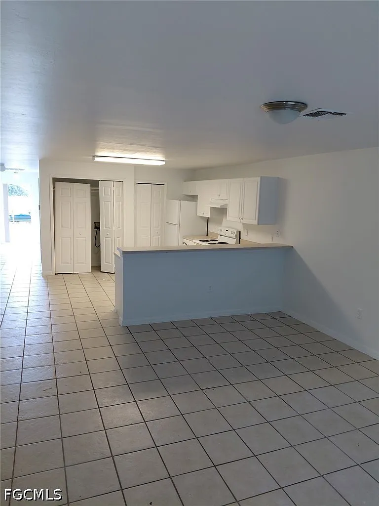 2 bed, 6.0 bath, 2360 sqft, $1,650 — Photo 3