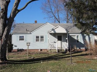 3307 Seaman Rd, Oregon, OH 43616