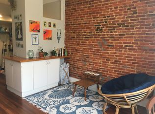2841 N Calvert St APT 2F, Baltimore, MD 21218