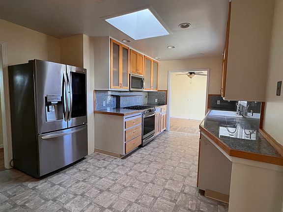 4th image of 1410 Santa Clara St