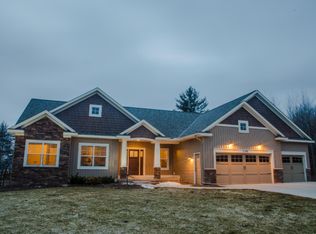 1790 Bristol Rdg NW, Grand Rapids, MI 49544