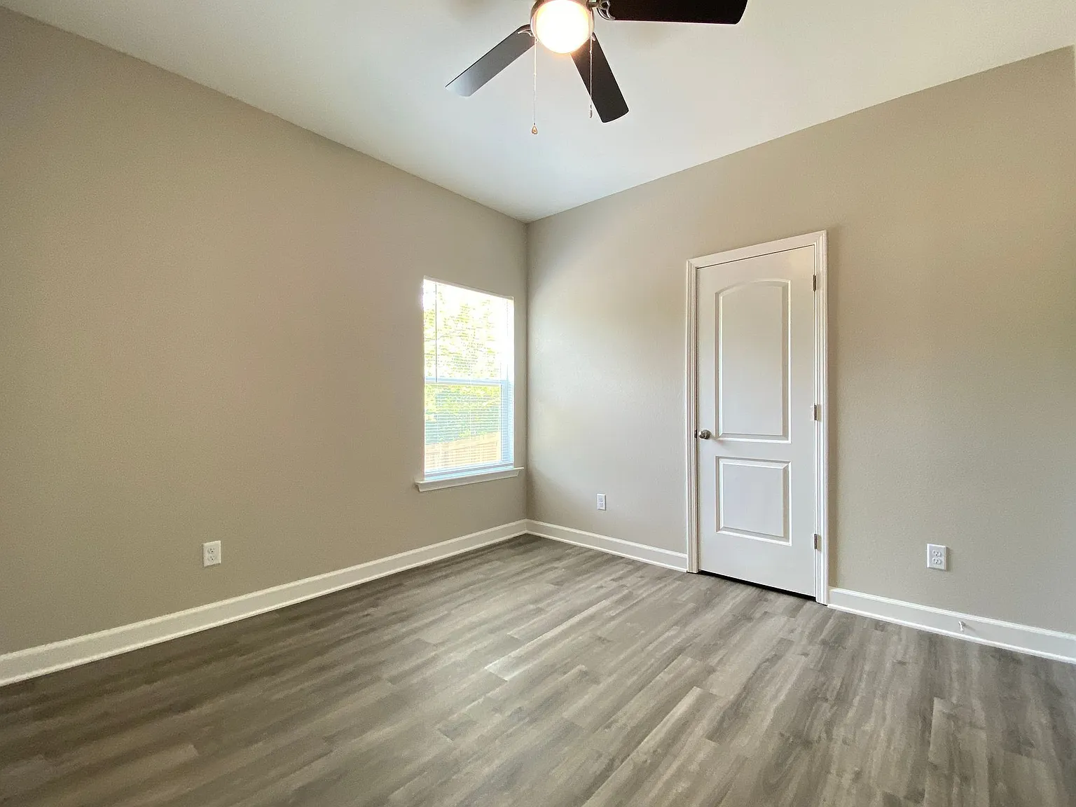 182 Round Mountain Rd — Photo 3