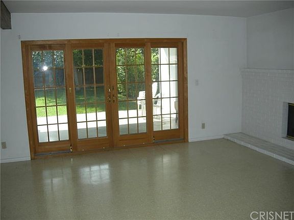 4th image of 7001 Shoshone Ave
