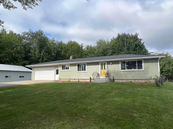 N3051 Green Gable Rd, Marinette, WI 54143