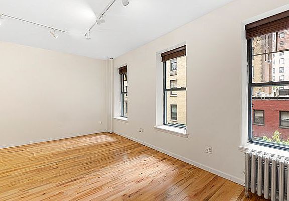 2nd image of 422 E 58th St APT 3D