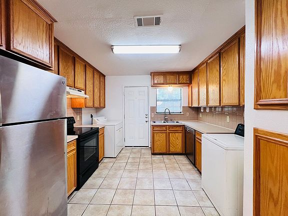 3rd image of 1506 Alamo Ave