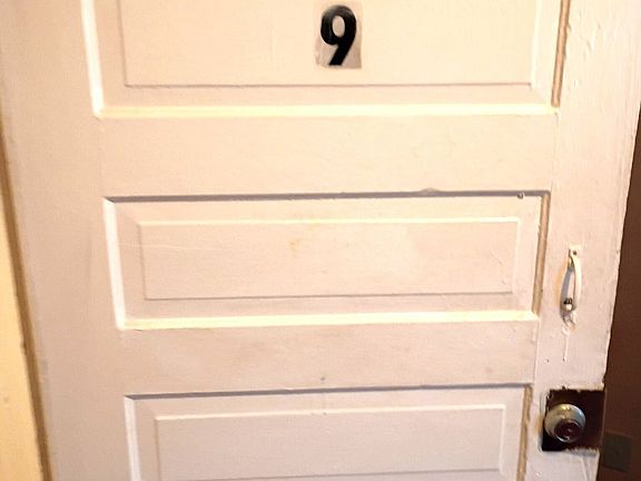 4th image of 111 Griffin St NW