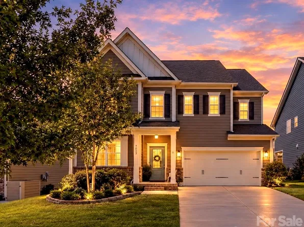 7013 Hamilton Mill Dr, Waxhaw, NC 28173
