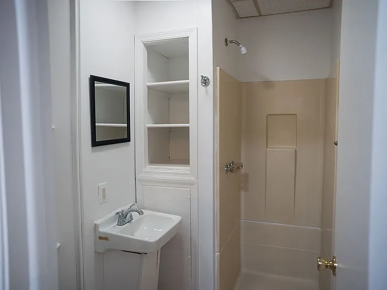 415 Wyandotte Street — Photo 7