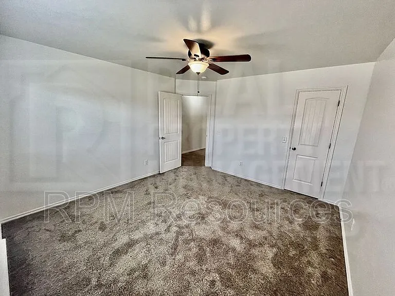 10913 SW 30th St — Photo 26