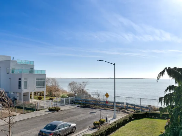 286 Corbin Place image 1 of 12