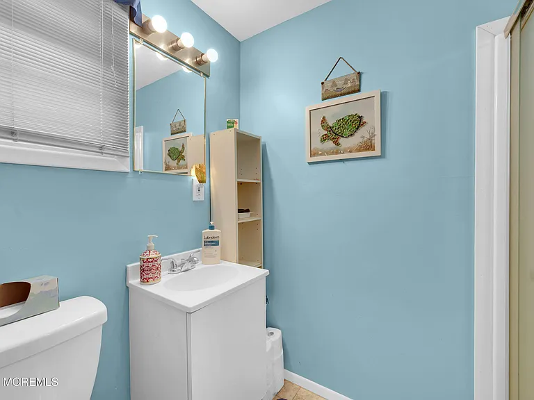 28 11th Ln #302 — Photo 20