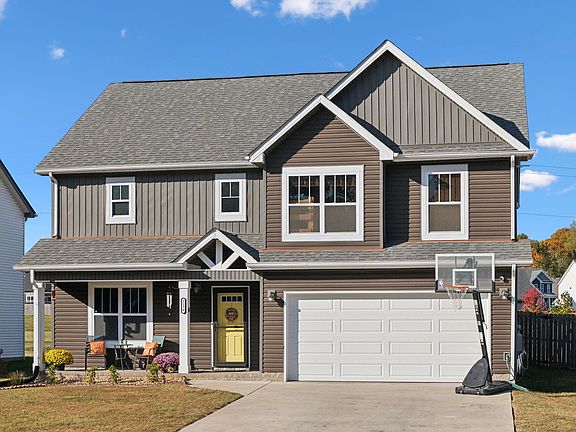 2nd image of 1179 Eagles Nest Ln