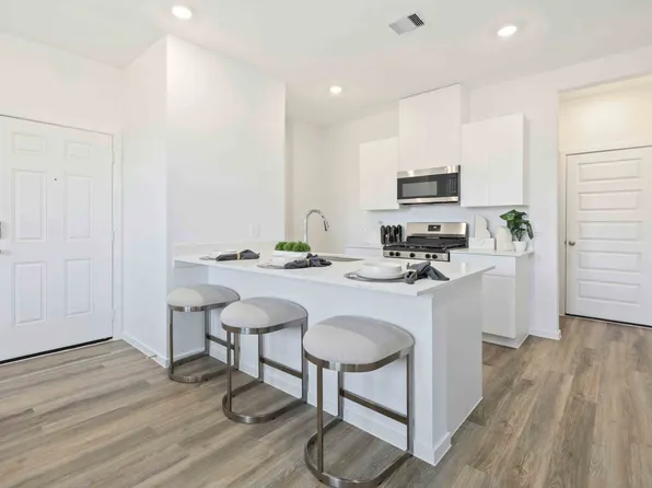 5933 Manning Oaks St, Houston, TX 77091