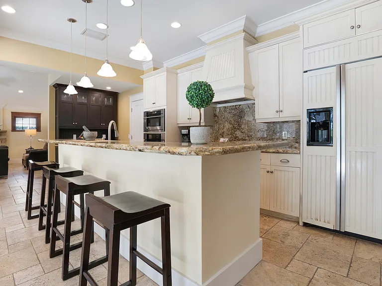 445 Palm River Blvd — Photo 37