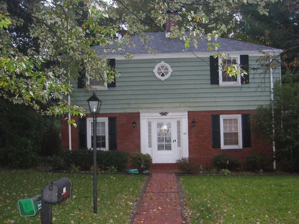 117 Sycamore Dr photo 1