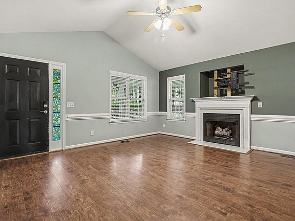 4th image of 307 Gordon Farm Dr